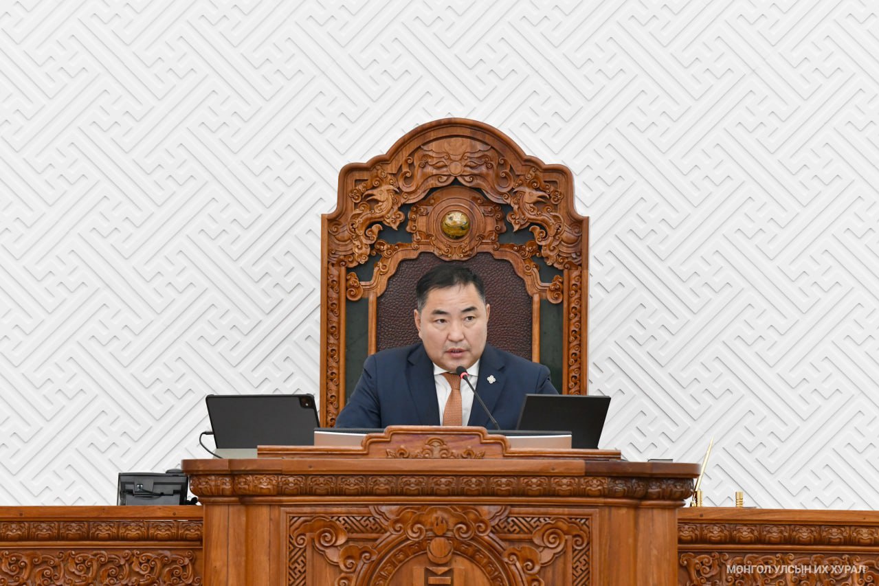 Монгол Улсын 2025 оны төсвийн тухай хуулийн төслүүдийг хоёр дахь ...