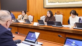 Нийгмийн эрүүл мэндийн тусламж, үйлчилгээний тухай хуулийн хэрэгжилтийг эрчимжүүлэх асуудлаар хуралдлаа