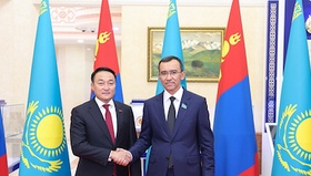  Discussions were held on the establishment of a new air route between Mongolia and Kazakhstan, as well as on measures to regularize and enhance the frequency of flights connecting the two countries