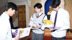 “Парламентын боловсрол” хөтөлбөрийн танилцах аялалд нийслэлийн ерөнхий боловсролын 152 дугаар сургуулийн сурагчид оролцлоо