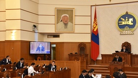 Улаанбаатар хотын утаа болон сайжруулсан шахмал түлштэй холбогдох асуулгын хариуг сонслоо