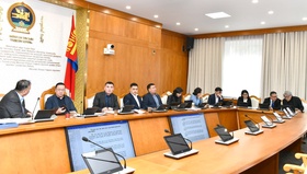 Ажлын хэсгийн ахлагч Б.Бат-Эрдэнэ Ойн тухай хуулийн шинэчилсэн найруулгын төслийн талаар салбарын яамныхантай санал солилцов