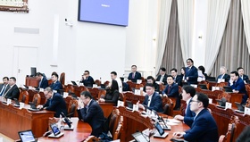 Улсын Их Хурлын гишүүнийг эгүүлэн татах тухай Монгол Улсын Ерөнхийлөгчийн санаачилсан хуулийн төслийг хэлэлцэх, эсэх хэлэлцүүлгийг явууллаа 