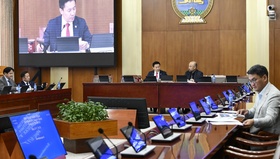 Оюу толгой төслийн санхүүжилтийн хүүгийн зохистой байдлыг хянан үзэх, өөрчлөх асуудлаар хөрөнгө оруулагч талтай хэлэлцээ хийж, санал боловсруулах үүрэг бүхий ажлын хэсгийн мэдээллийг сонсов