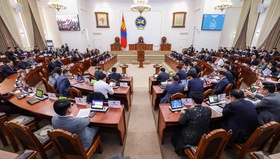 УИХ-ын даргыг үүрэгт ажлаас нь чөлөөлж, Монгол Улсын 2026 оны төсвийн тухай хуулийн төслүүдийг гурав дахь хэлэлцүүлэгт шилжүүлэв 