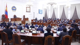 П.Дэлгэрнаранг өөрийнх нь хүсэлтээр Сонгуулийн ерөнхий хорооны дарга, гишүүнээс чөлөөлж, Монголбанкны Ерөнхийлөгчөөр С.Наранцогтыг томилов