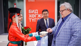 Монгол Улсад албан ёсны айлчлал хийхээр Шинэ Зеланд Улсын Парламентын Төлөөлөгчдийн танхимын дарга Жерард Браунли хүрэлцэн ирлээ