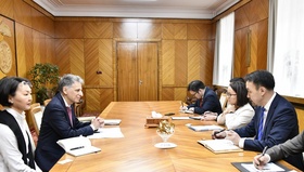 Монгол-Израилын парламентын бүлгийн дарга О.Саранчулуунд хамтын ажиллагааны хөтөлбөрийн төсөл гардуулав