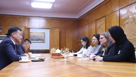 Байнгын хорооны дарга Б.Найдалаа Азийн хөгжлийн банкны Монгол дахь Суурин төлөөлөгчийг хүлээн авч уулзав