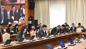 ТБХ:Монгол Улсыг ирэх таван жилд хөгжүүлэх үндсэн чиглэлийг батлах төслийн анхны хэлэлцүүлгийг хийлээ