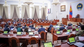 Төсвийн хүрээний мэдэгдэл, төсвийн төсөөллийн тухай хуульд өөрчлөлт оруулах тухай хуулийн төслийг гурав дахь хэлэлцүүлэгт шилжүүлэв