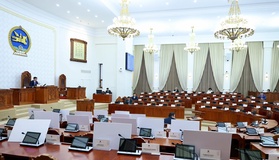 Чуулганы нэгдсэн хуралдааны ирц бүрдээгүй тул хойшлууллаа
