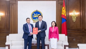 Монгол Улсын Их Хурлын чуулганы хуралдааны дэгийн тухай хуульд нэмэлт, өөрчлөлт оруулах тухай хуулийн төслийг өргөн мэдүүлэв 