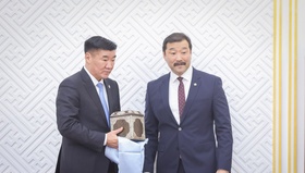 Монгол Улсын Их Хурлын даргаар С.Бямбацогтыг сонголоо 