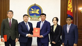 Конвенц соёрхон батлах тухай хуулийн төслүүдийг өргөн мэдүүлэв
