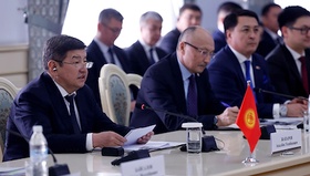 Видео: Бүгд Найрамдах Киргиз Улсын Сайд нарын танхимын дарга А.Жапаров Монгол Улсын Их Хурлын дарга Г.Занданшатарт бараалхлаа