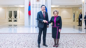 Монгол Улсын Их Хурлын дарга Н.Учрал, ОХУ-ын Холбооны Хурлын Холбооны Зөвлөлийн дарга В.И.Матвиенко нар албан ёсны хэлэлцээ хийв