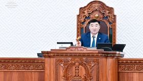 УИХ-ын асуулгын цагт авлигын асуудлыг хөндлөө