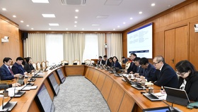 Ажлын хэсэг төрийн бүтээмж, засаглалын шинэчлэлийн асуудлаар хуралдлаа