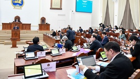 “Монгол Улсыг 2026-2030 онд хөгжүүлэх таван жилийн үндсэн чиглэл батлах тухай” УИХ-ын тогтоолын төслийг хэлэлцэж эхэллээ