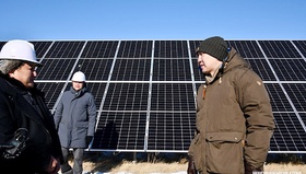 Chairman of the State Great Hural N. Uchral reviews operations at “Erdenenar” station
