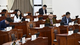 Төсвийн хүрээний мэдэгдэл, төсвийн төсөөллийн тухай хуульд өөрчлөлт оруулах тухай хуулийн төслийн  эцсийн хэлэлцүүлгийг хийв