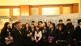 Улсын Их Хурал, Төрийн ордонтой танилцсан иргэд Үндсэн хуулийн өдөрт зориулсан үзэсгэлэнг үзэж сонирхлоо