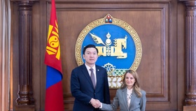 Улсын Их Хурлын дарга Н.Учрал Бүгд Найрамдах Турк Улсаас Монгол Улсад суугаа Элчин сайд Башак Гэнч Юксэлийг хүлээн авч уулзав