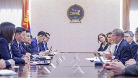 Люксембургийн Их Гүнт Улсын парламентын Гадаад бодлогын байнгын хорооны дарга Гүсти Граас тэргүүтэй төлөөлөгчид Монгол Улсад айлчилж байна