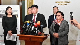 Байгаль орчинд нөлөөлөх байдлын үнэлгээний тухай хуульд нэмэлт, өөрчлөлт оруулах тухай хуулийн төсөл батлагдсантай холбогдуулан ажлын хэсгийн гишүүд мэдээлэл хийлээ