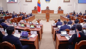 Монгол Улсын 2026 оны төсвийн хүрээний мэдэгдэл, 2027-2028 оны төсвийн төсөөллийн тухай хуульд өөрчлөлт оруулах тухай хуулийн төслийг хоёр дахь хэлэлцүүлэгт шилжүүллээ