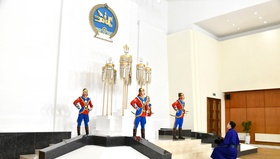 Эзэн Богд Чингис хааны шүтээн, Төрийн тугандаа хүндэтгэл үзүүллээ