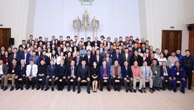 УИХ-ын даргын ивээл дор зохиогддог Шатар сонирхогчдын улсын аварга шалгаруулах тэмцээн Төрийн ордонд эхэллээ