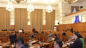 Монгол Улсын нэгдсэн төсвийн 2024 оны төсвийн хүрээний мэдэгдэл, 2025-2026 оны төсвийн төсөөллийн тухай хуулийн төслийг анхны хэлэлцүүлэгт шилжүүлэв