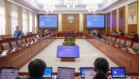ХЗБХ: Гэр бүлийн тухай болон Гэр бүлийн хэрэг шүүхэд хянан шийдвэрлэх тухай хуулийн төслүүдийг хэлэлцэхийг дэмжлээ