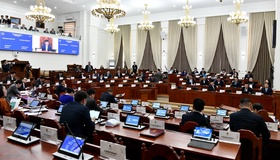 ОХУ-ын Засгийн газартай байгуулсан Хэлэлцээр, Протоколыг соёрхон батлах тухай болон төсвийн хүрээний мэдэгдэл, төсвийн төсөөллийн тухай хуулийн төслүүдийг хэлэлцлээ
