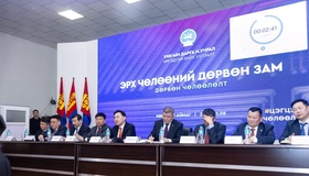 УИХ-ын дарга Н.Учрал тэргүүтэй гишүүд, сайд нар төвийн болон хойд бүсийн 2100 гаруй иргэнтэй уулзлаа