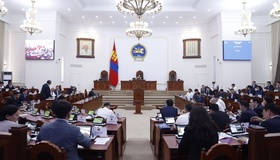Монгол Улсын 2025 оны төсвийн тодотголын төслүүдийг дөрөв дэх хэлэлцүүлэгт бэлтгүүлэхээр шилжүүллээ