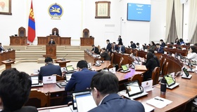Төрийн өмчийг хувьчлах, өөрчлөн байгуулах үндсэн чиглэлийн төслийг хэлэлцэж эхэллээ