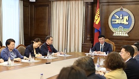 The Chairman of the State Great Hural Meets with Members of the Judicial Disciplinary Committee to Exchange Views on Judicial Reform and the Implementation of Legislation