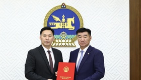 Эрүүл мэндийн ажилтны тухай  анхдагч хуулийн төсөл өргөн мэдүүлэв