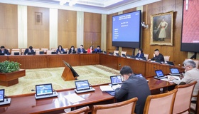 ХХНББХ: Хөгжлийн бэрхшээлтэй иргэдийн орон сууцжуулалтын талаарх Улсын Их Хурлын гишүүний асуултын хариуг сонсож, хэлэлцлээ