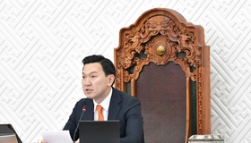 УИХ-ын дарга Н.Учрал: Үндсэн хуулиа дээдлэн сахих, эрх, үүргийн нэгдлийг хангах, тэгш эрх, шударга ёс энэ танхимаас эхэлж байх ёстой