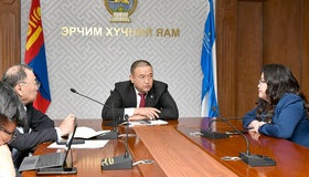 Эрчим хүчний яамны удирдлагуудад Дулаан хангамжийн тухай хуулийн төслийг танилцуулав 