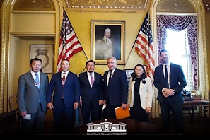 Монголын парламентын ардчилал, эдийн засгийг дэмжих эрмэлзэлтэй байгаагаа АНУ-ын тал илэрхийлэв