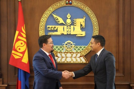 Speaker G.Zandanshatar received newly appointed Ambassador Richard Buangan