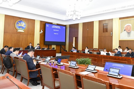 АҮББХ: Монгол Улсын 2024 оны төсвийн гүйцэтгэл, 2025 оны төсвийн тодотголын төслүүдийн хоёр дахь хэлэлцүүлгийг хийж, Байнгын хорооны тогтоолуудыг баталлаа