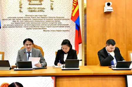 ТББХ: Монгол Улсын засаг захиргаа, нутаг дэвсгэрийн нэгж, түүний удирдлагын тухай хуульд өөрчлөлт оруулах тухай хуулийн төслийн эцсийн хэлэлцүүлгийг хийлээ