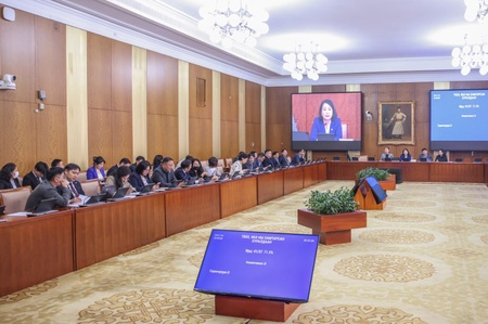 ӨБХ, ТББХ: Улсын Их Хурлын гишүүний ажил эрхлээгүй үеийн тэтгэмжийг хүчингүй болгох нийтийн өргөдлийг судлах ажлын хэсэг байгуулав