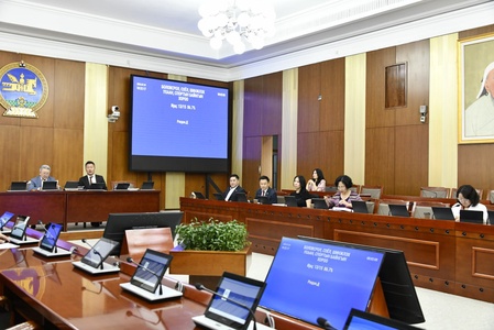 БСШУСБХ: Төсвийн гүйцэтгэл болон Монгол Улсын 2025 оны төсвийн тодотголын төслийн хоёр дахь хэлэлцүүлгийг хийлээ